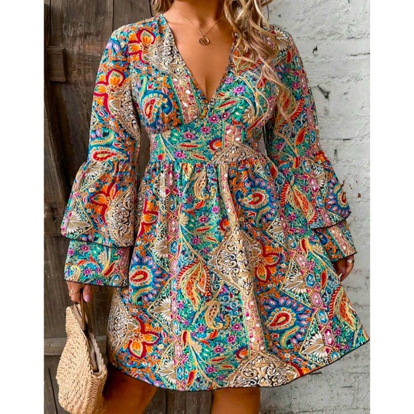 Dresses & Skirts - Paisley Print Boho Dress